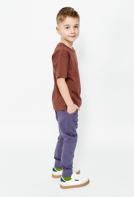 Spodnie dresowe dla chłopca z przeszyciami