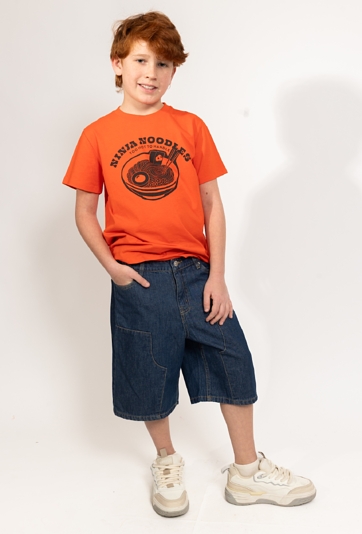 Chłopięce szorty jeansowe z ozdobnymi przeszyciami