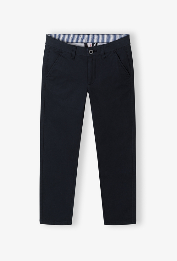 Spodnie klasyczne dla chłopca – spodnie typu chino