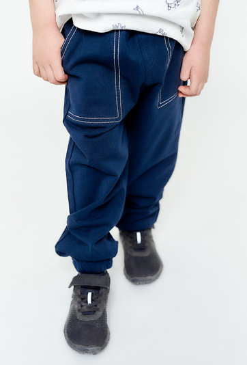 Spodnie dresowe z przeszyciami