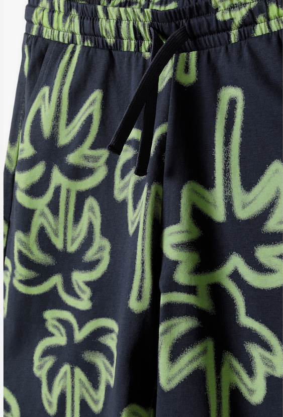 Szorty dresowe dla chłopca 1/2 – neonowe palmy Surf Vibes