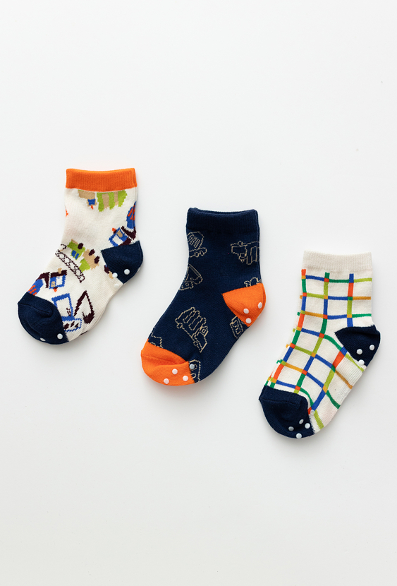 Chłopięce skarpetki antypoślizgowe 3-pak z wzorami
