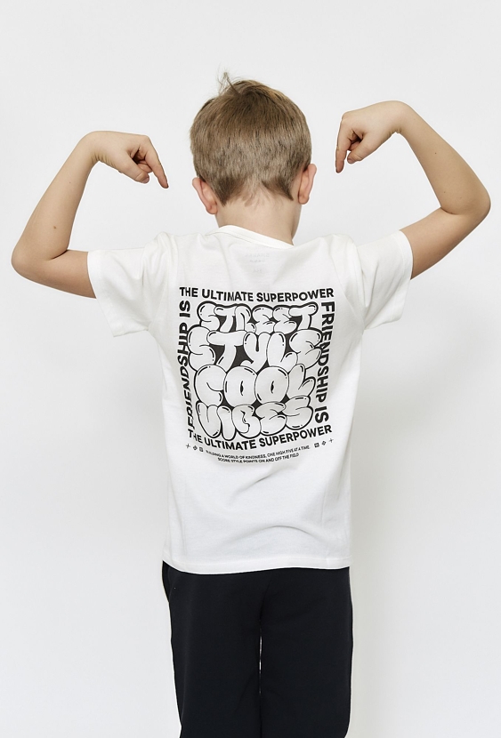 T-shirt bawełniany dla chłopca - biały z nadrukiem na plecach