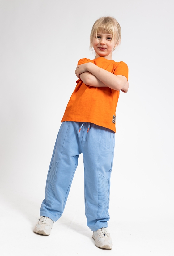 Spodnie dresowe chłopięce z ozdobnymi panelami