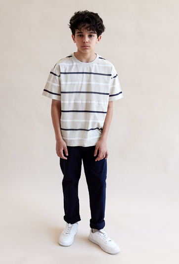 T-shirt chłopięcy w beżowy w paski