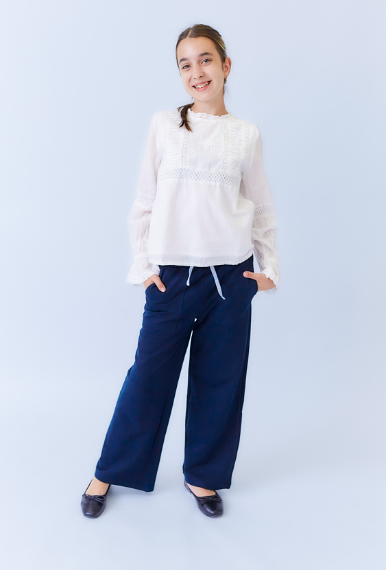 Spodnie dziewczęce wide leg granatowe z koszulową wstawką