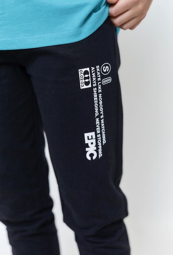 Czarne spodnie dresowe „EPIC” dla chłopca