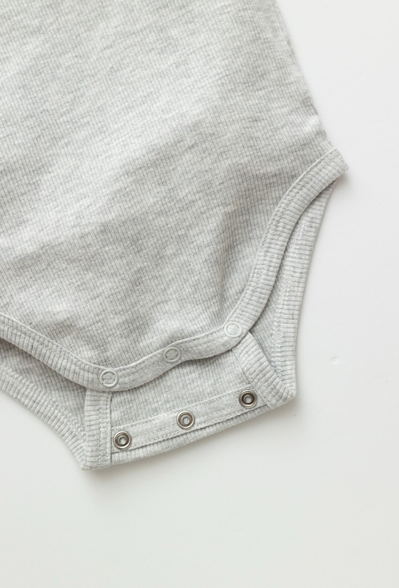 Szare ribowe body niemowlęce chłopięce z długim rękawem