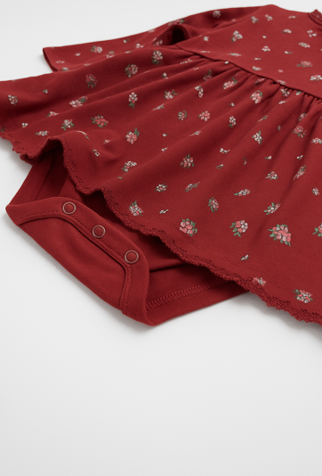 Bordowa body-sukienka niemowlęca z nadrukiem w kwiatuszki