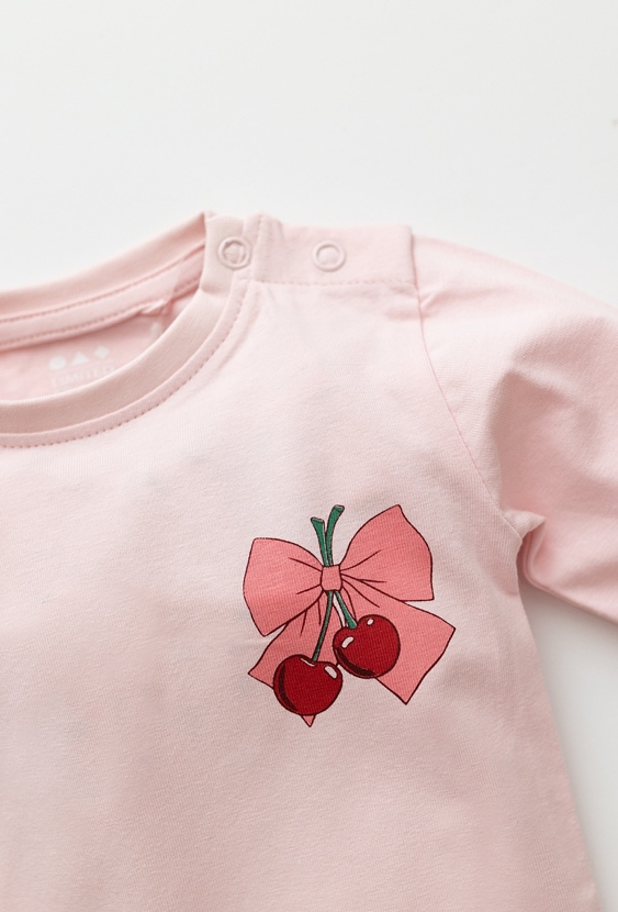 Różowe body niemowlęce z nadrukiem kokardki i wisienek