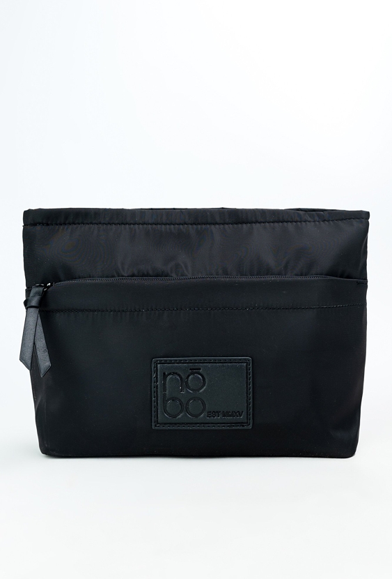 Czarna damska kosmetyczka z kieszonkami.